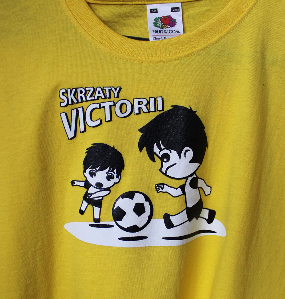 koszulki dla młodzieżowej sekcji piłkarskiej - Skrzaty Victorii (technika: sitodruk)